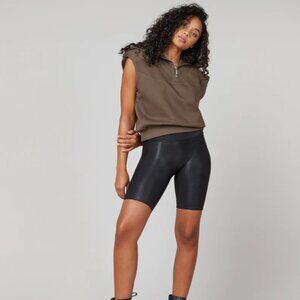 Faux leather shorts, L, Black